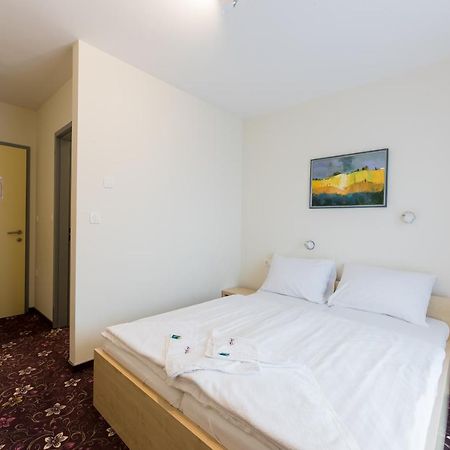 Hotel Jakec Trije Kralji Na Pohorju Zgornja Loznica Esterno foto