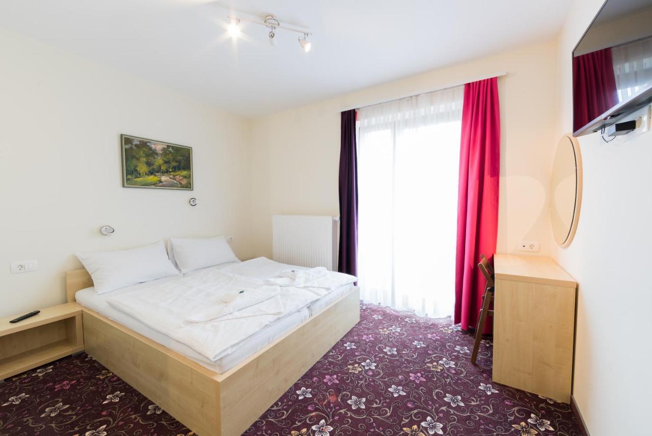 Hotel Jakec Trije Kralji Na Pohorju Zgornja Loznica Esterno foto