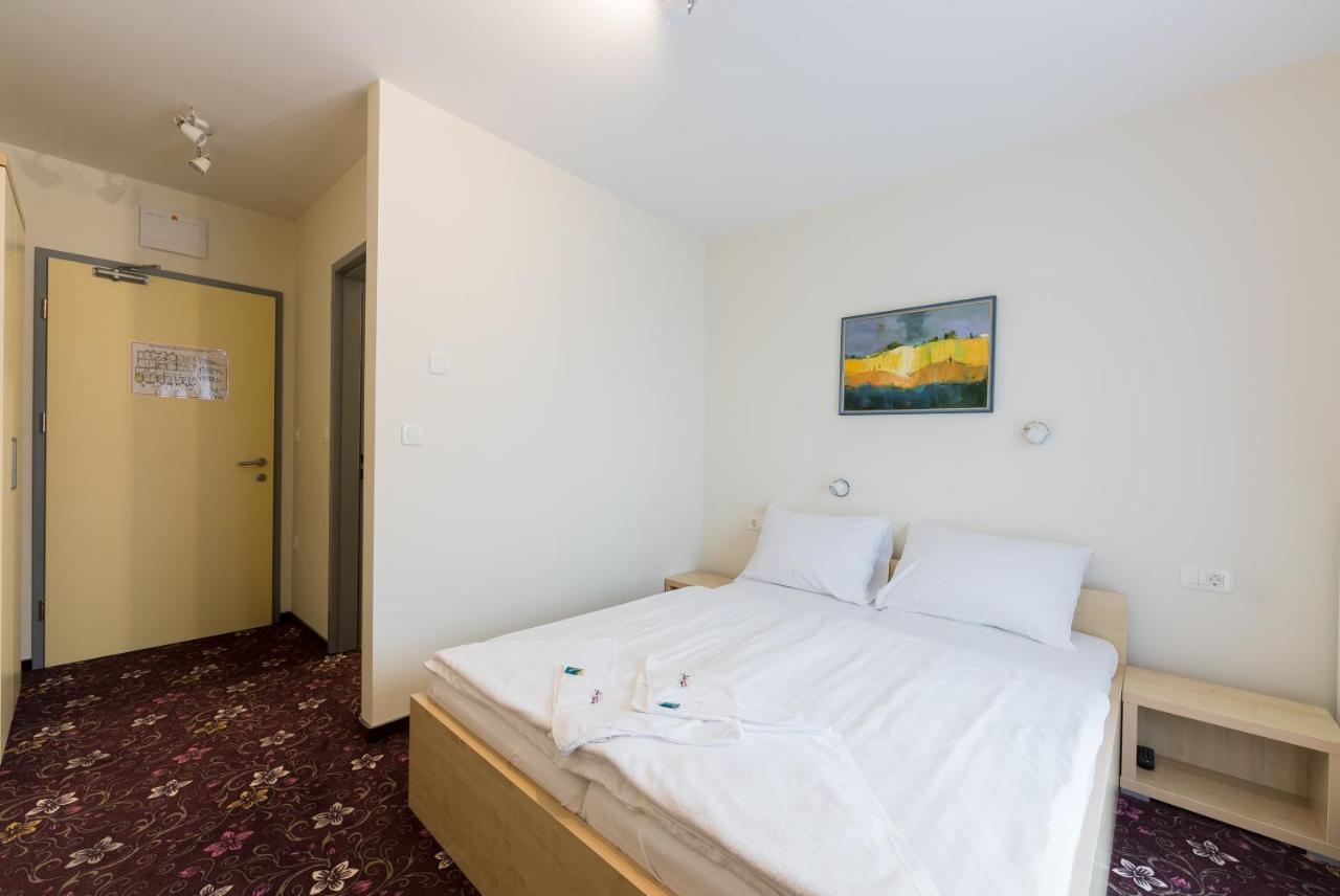 Hotel Jakec Trije Kralji Na Pohorju Zgornja Loznica Esterno foto