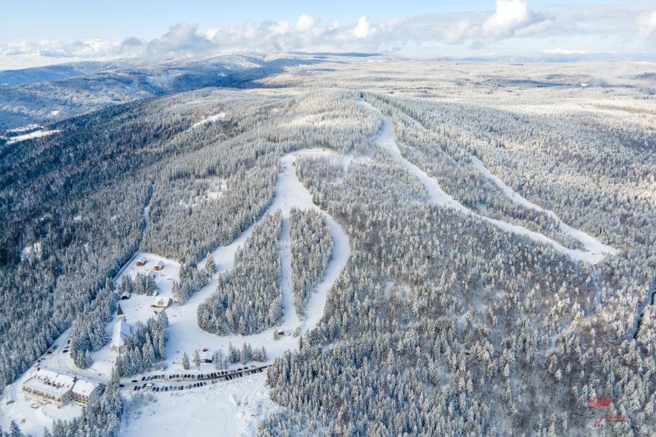 Hotel Jakec Trije Kralji Na Pohorju Zgornja Loznica Esterno foto