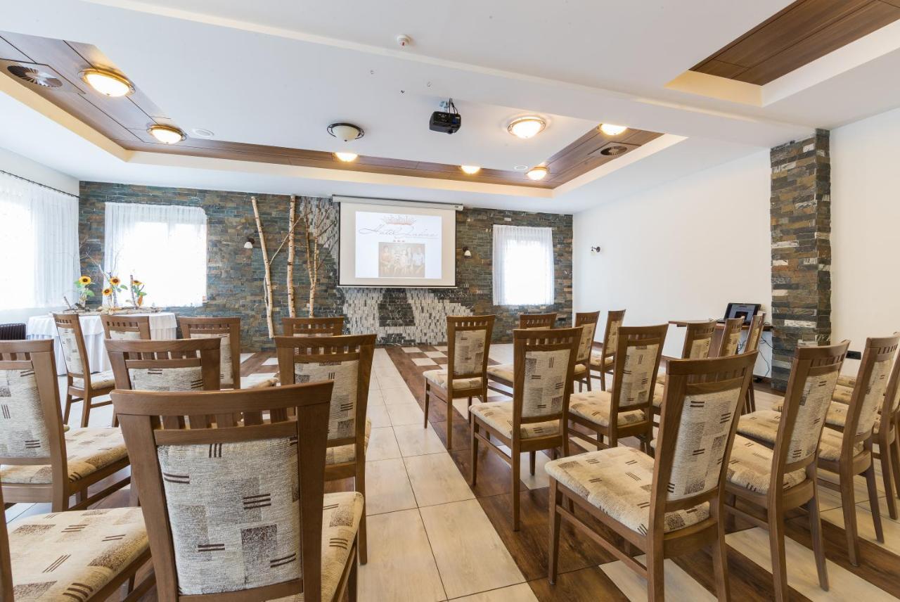 Hotel Jakec Trije Kralji Na Pohorju Zgornja Loznica Esterno foto